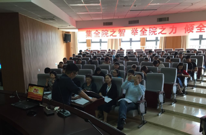 回顾历史    弘扬“五四”精神