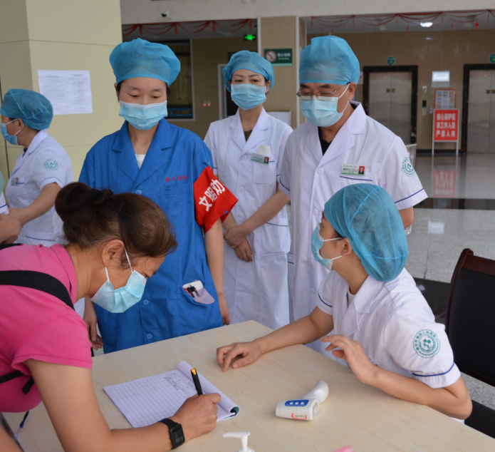 雅安市第四人民医院开展疫情常态化防控检查工作