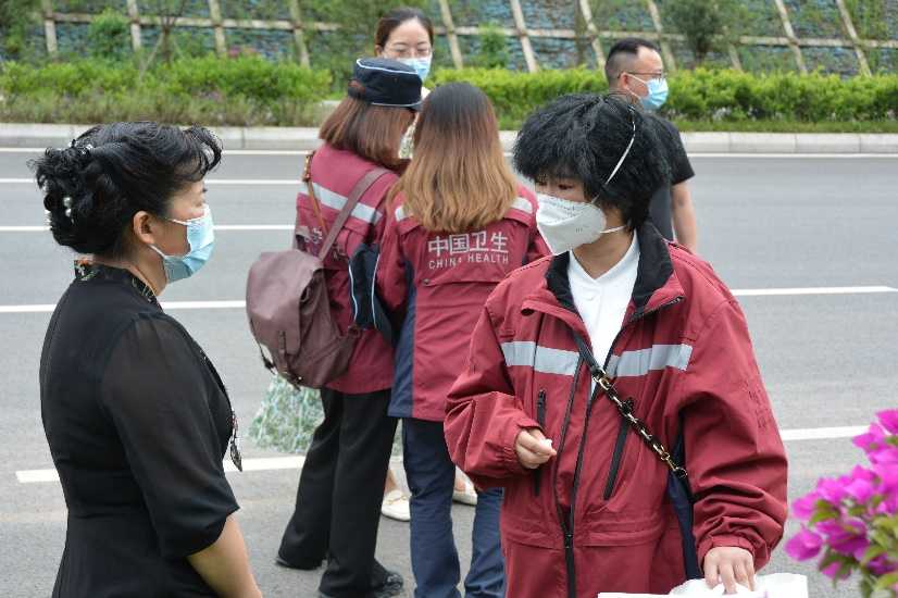 欢迎回家！我院支援上海、邻水核酸检测队员平安归来！