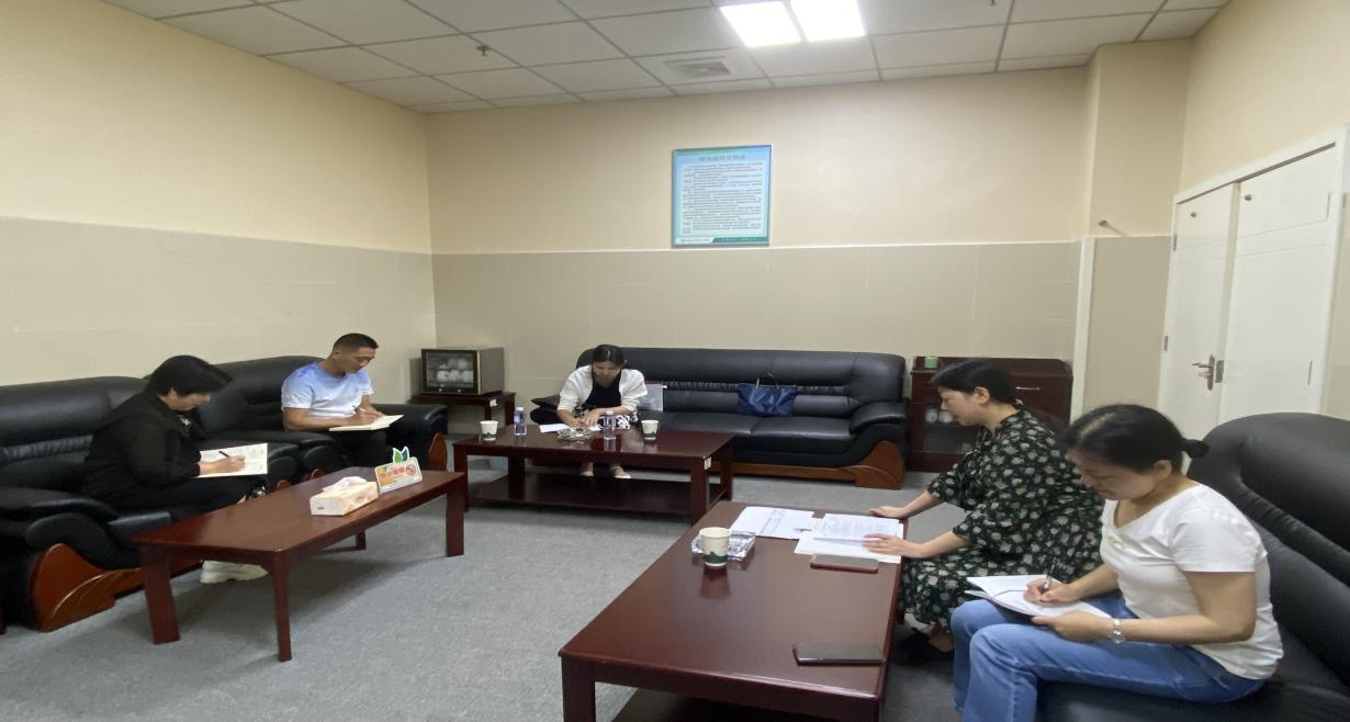 市医保事务中心督导检查我院医保基金自查自纠工作开展情况