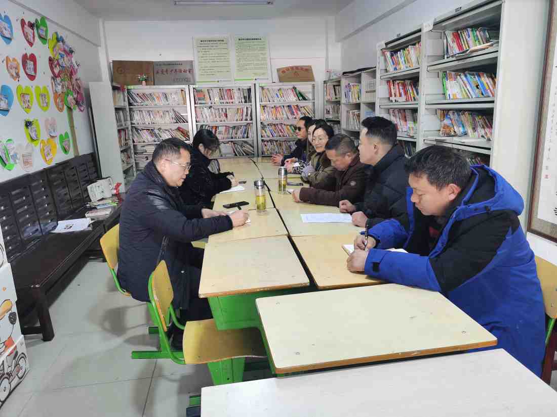 雅安市第四人民医院走访慰问驻村第一书记