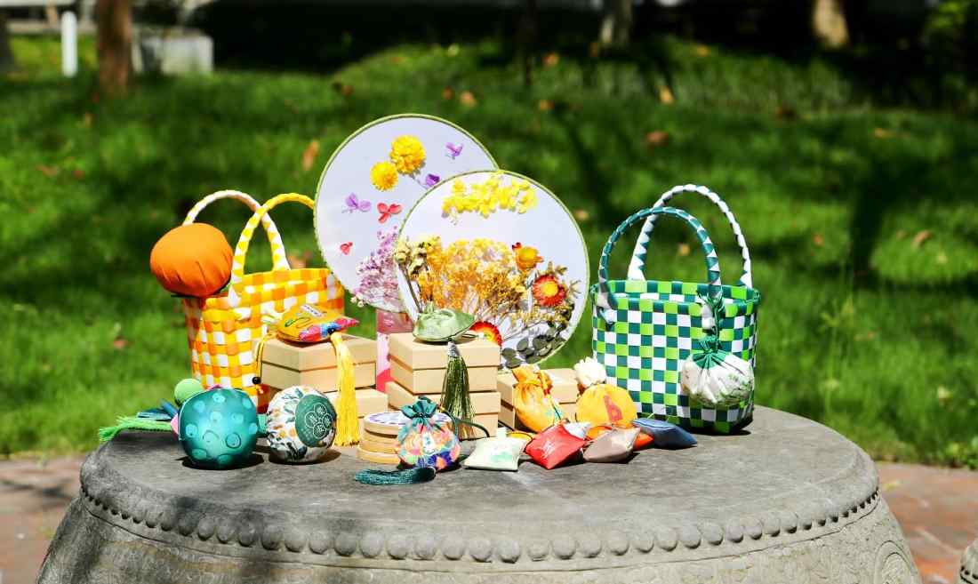 雅安市第四人民医院—工娱治疗  让患者康复之路充满希望