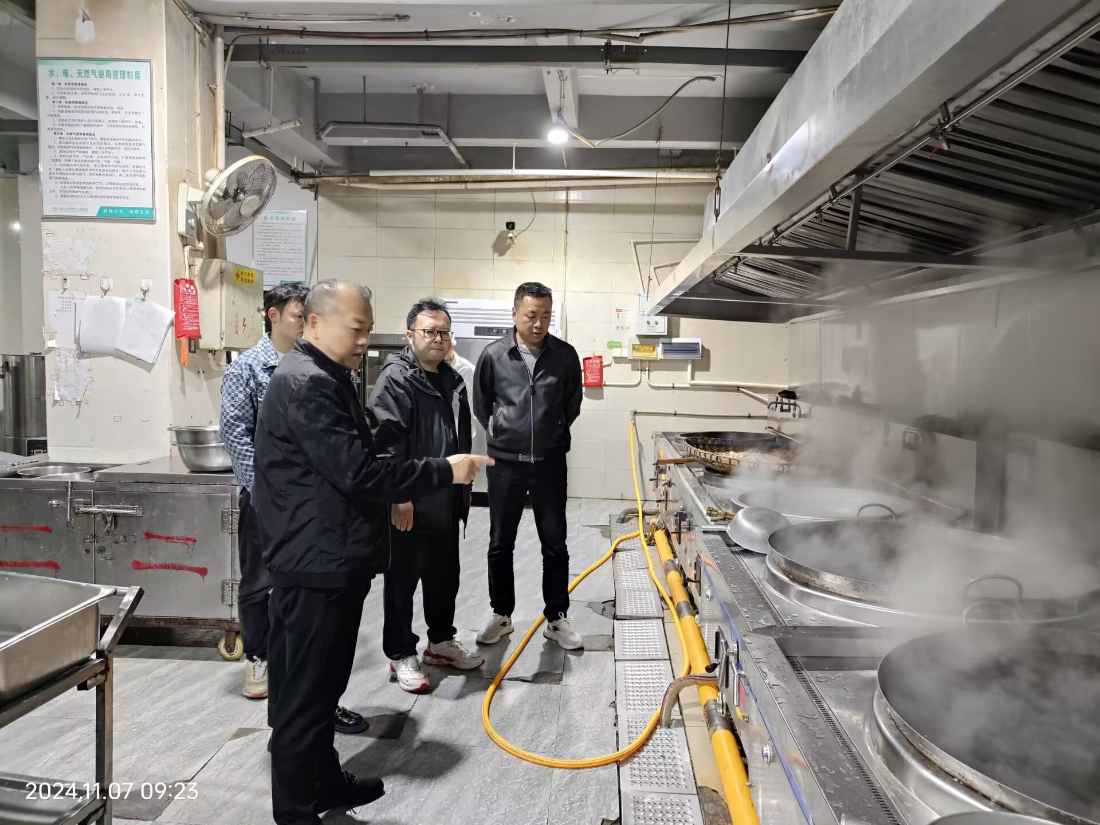 雅安市第四人民医院开展消防安全工作检查